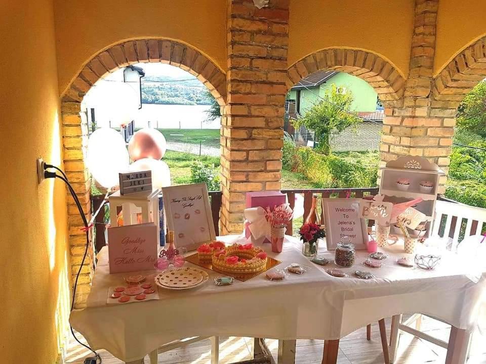 Danube Fairy Villa Futak Kültér fotó